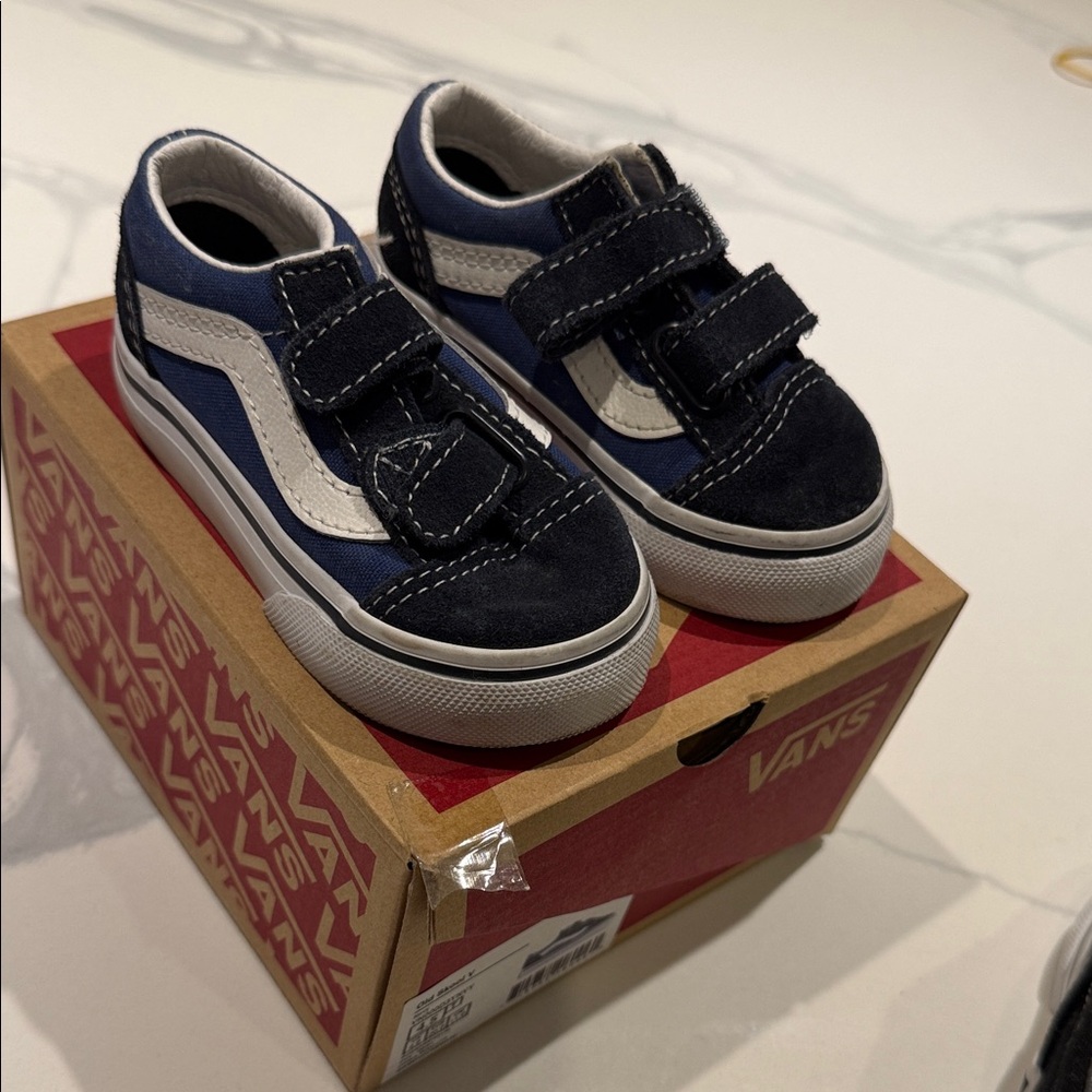 Vans Kids Blue and White Sneakers 4.5 ac